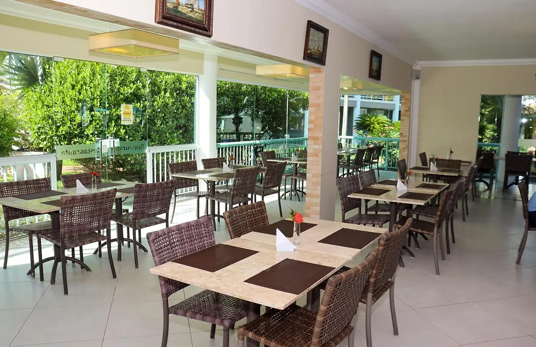 Hotel Coral Beach-1